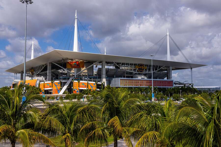 Best and Worst Sports Fans Vacation Cities, Ranked in New Study Thrillist