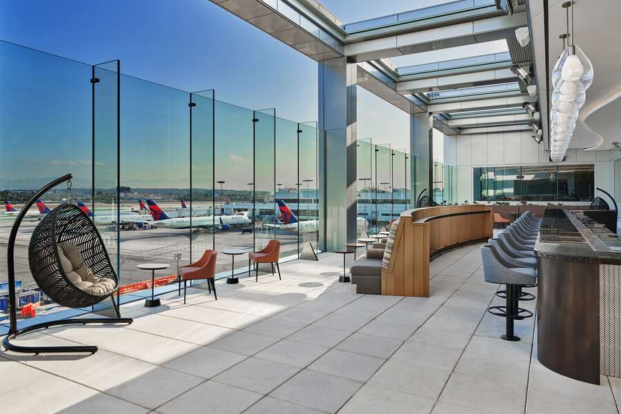 Which Airport Lounges Are Worth the Money Thrillist