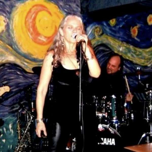 Underground Wonder Bar A Bar in Chicago, IL Thrillist