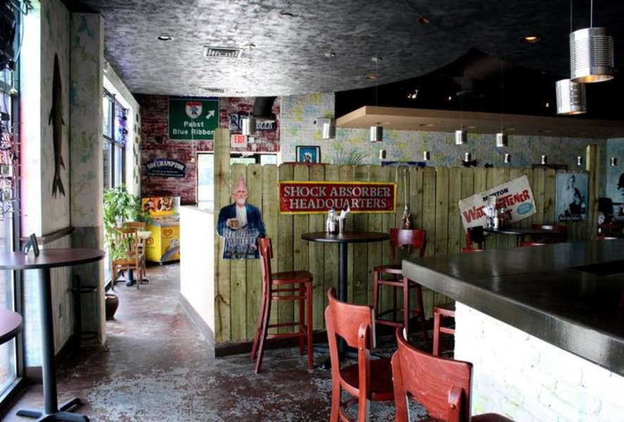 Tin Can Fish House & Oyster Bar A Restaurant in Sandy Springs, GA