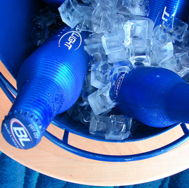 Fishbowl Bar & Grill A Bar in San Francisco, CA Thrillist