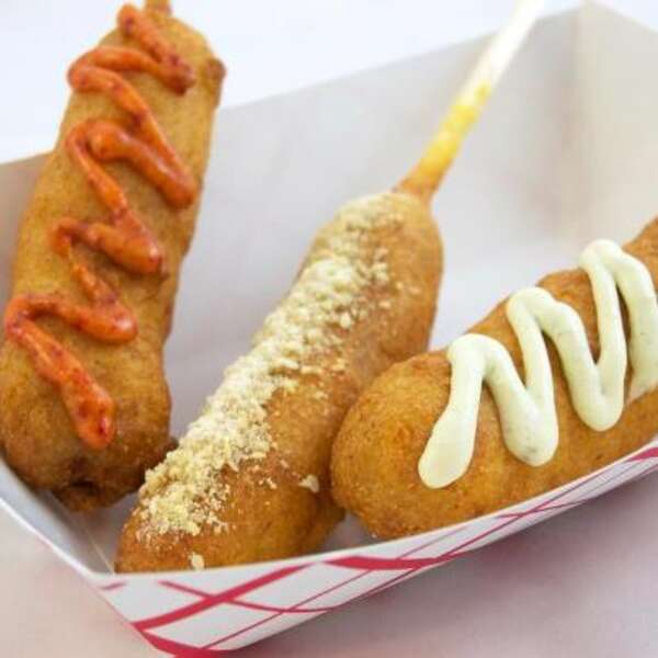 Hot Diggity's Corn Dog Trio Eat Thrillist Philadelphia