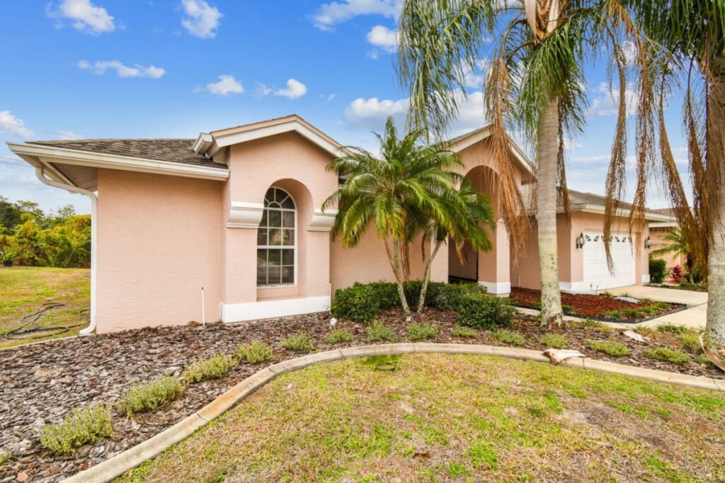Best Estate Sales in Tampa Bay Assisted Carefree Moves