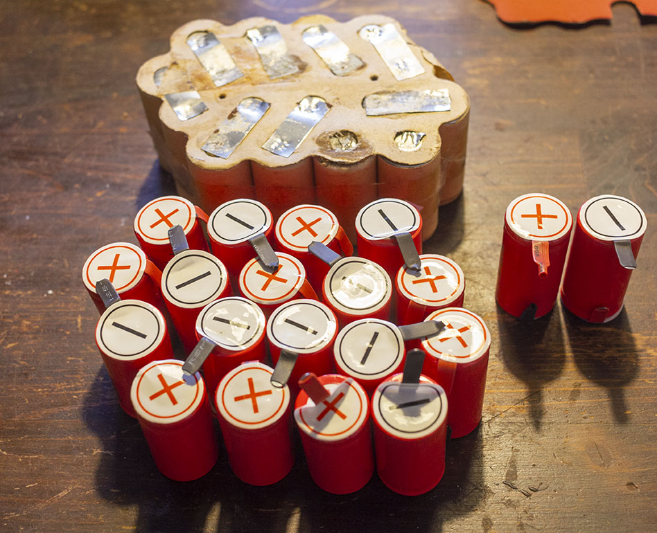 専用！！【2個セット】 バッテリー 電動工具 工具 コメント欄に詳細あります 専用！！【2個セット】 バッテリー 電動工具 工具 コメント欄に詳細