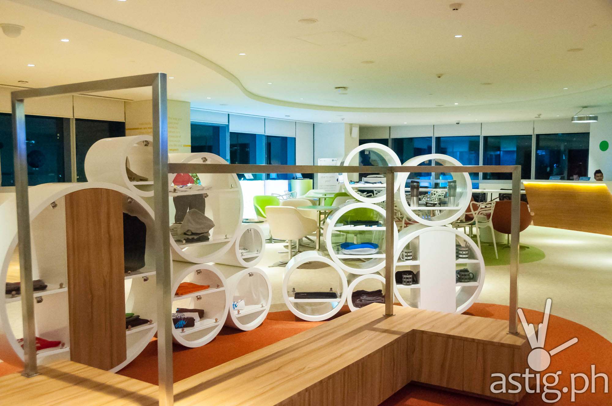 11 photos of the new Globe Tower will make you want to work there