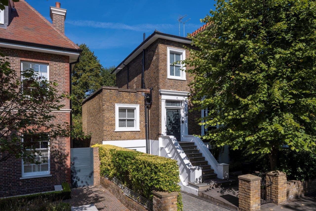 House for sale on Springfield Road, St John's Wood