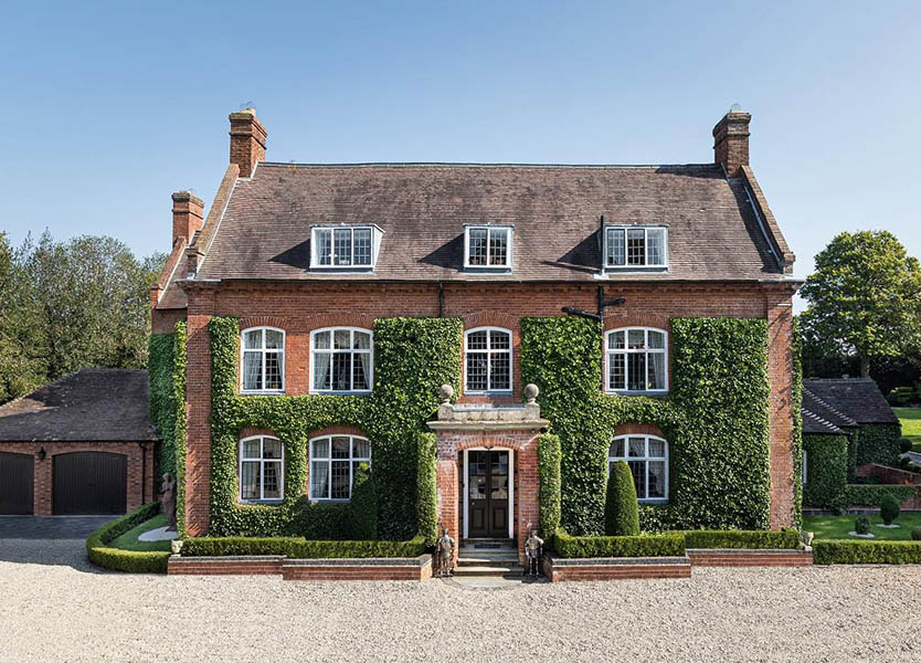 Luxury Estate Agent Based In Sutton Coldfield Aston Knowles