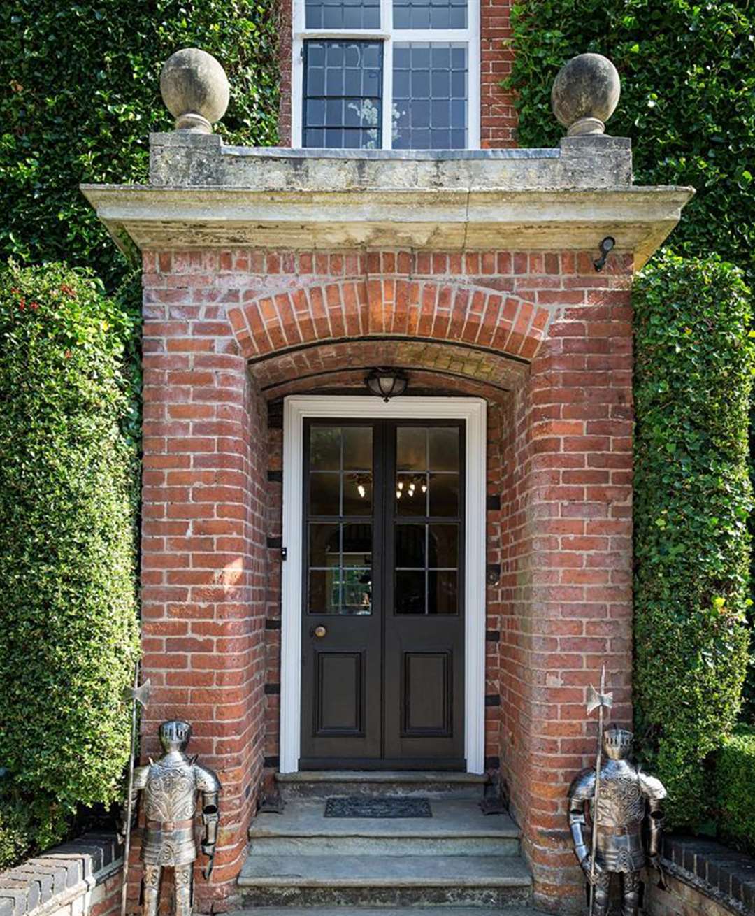 Luxury Estate Agent Based In Sutton Coldfield Aston Knowles