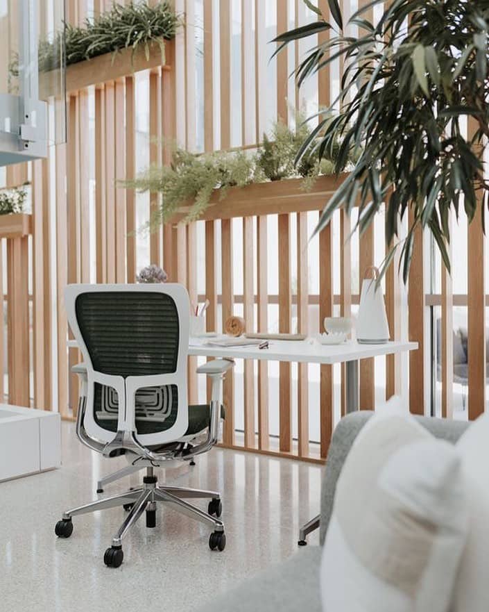 Haworth Zody vs Herman Miller Aeron office chair showdown Big win