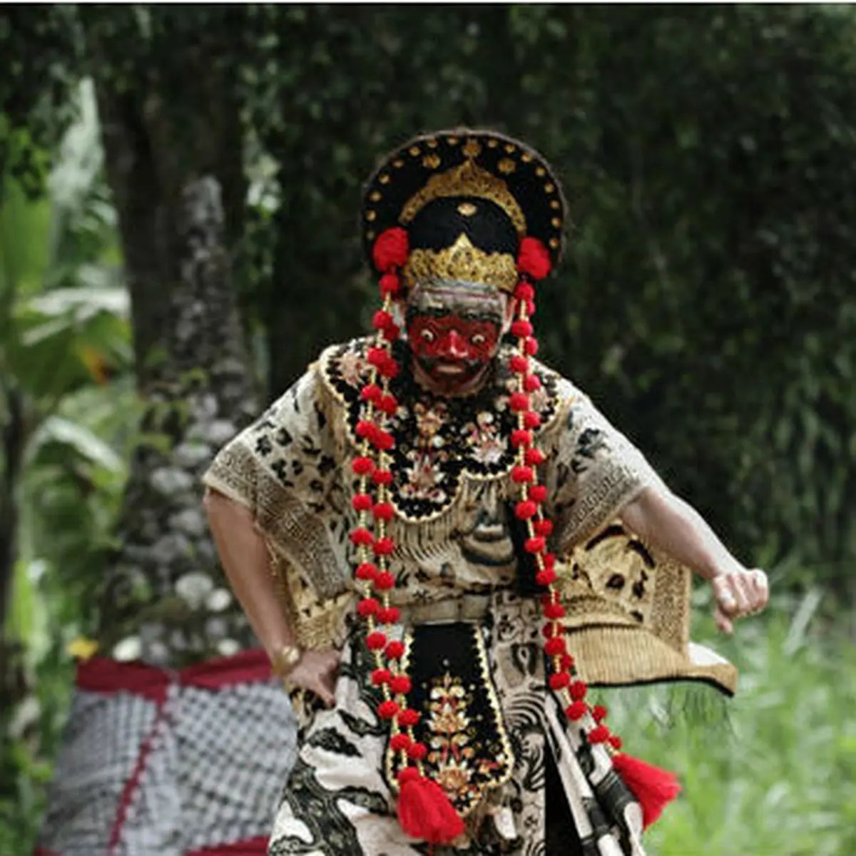 Mengenal Kostum Tari Topeng Warisan Budaya Penuh Makna ASTROLOGERGIDANCE(04)