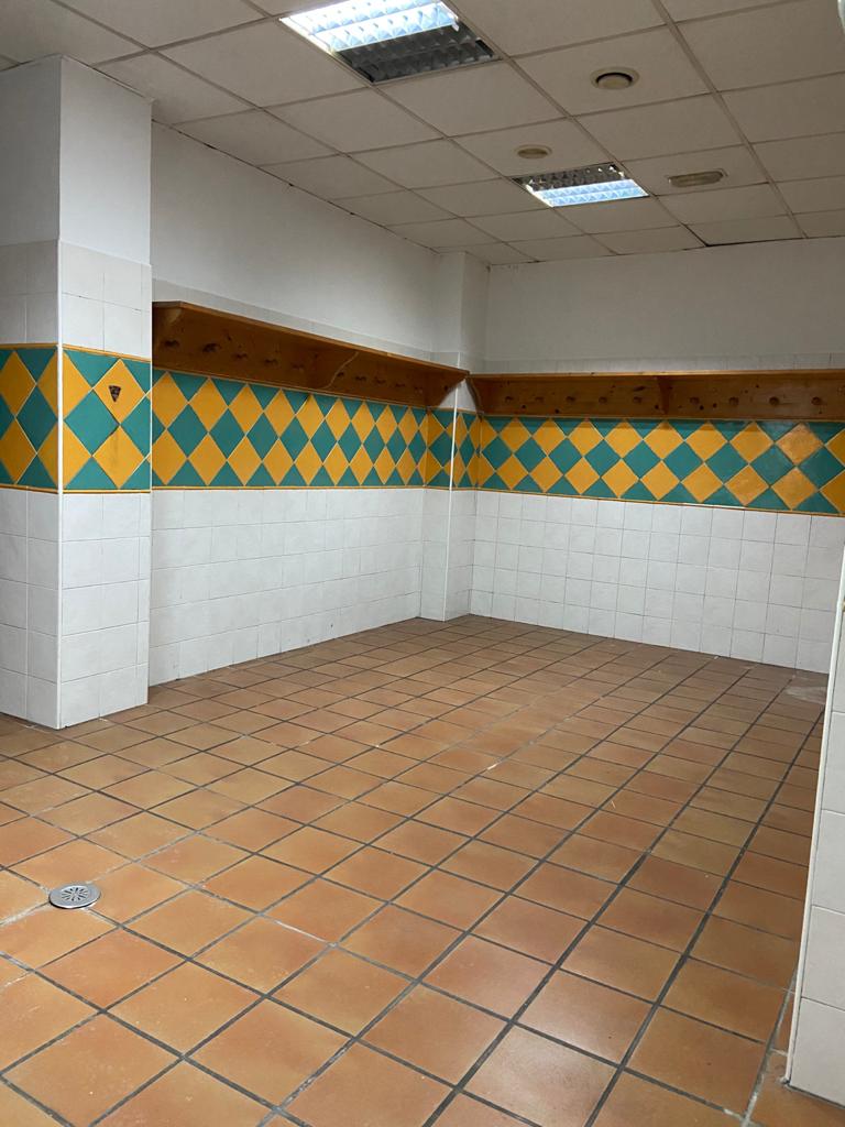 Alquiler local Calle Marcos del Torniello 3, Avilés Asturias