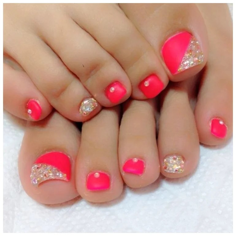 16 Beautiful Toe Nail Designs Pictures 2021