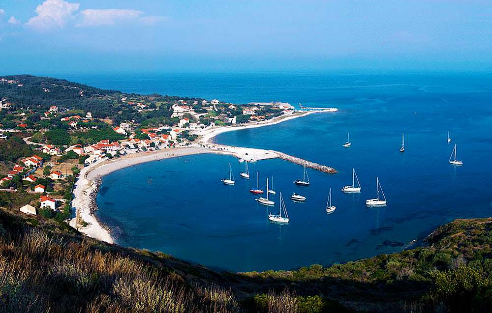 Othonoi port