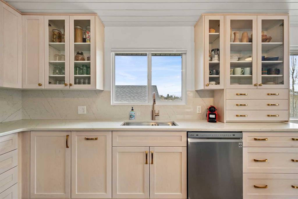 129 Chinook Drive for sale in Calgary The ATeam