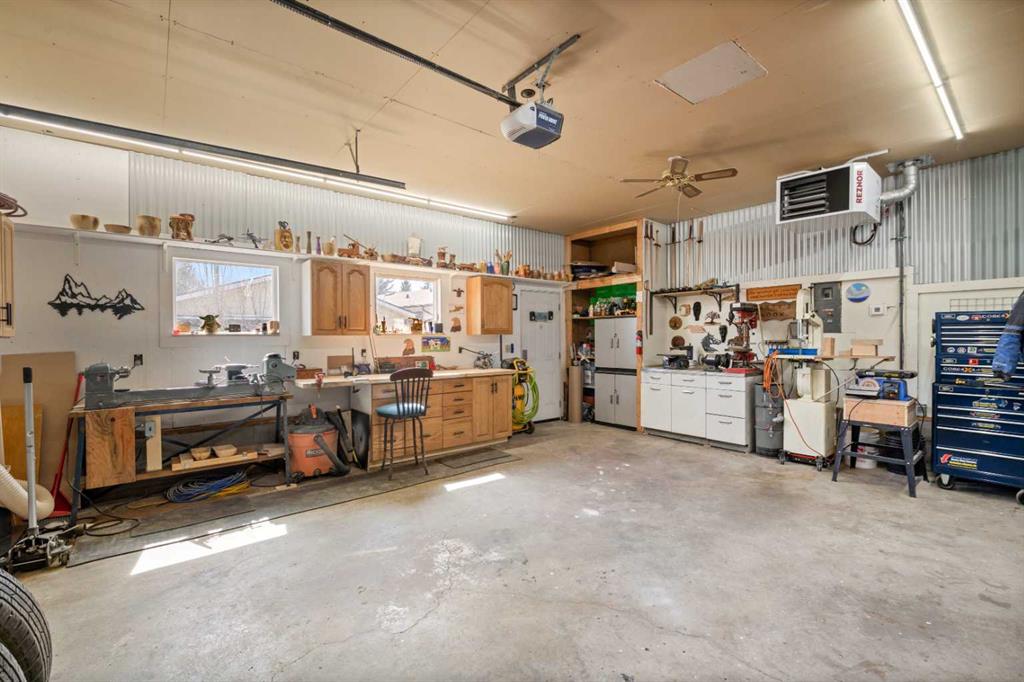 129 Chinook Drive for sale in Calgary The ATeam