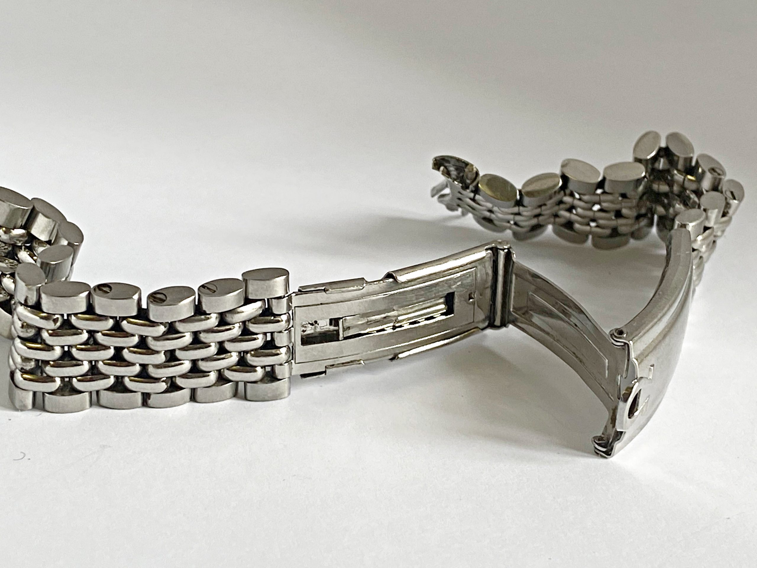 Très rare bracelet 18mm OMÉGA pour plongeuse mailles grain de riz