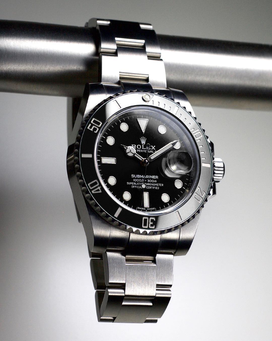 HandsOn In Defense of the Maxi Case Rolex Submariner ATELIER DE GRIFF