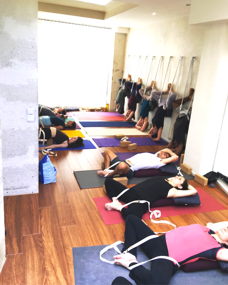 yoga Iyengar, ateliers situés à Paris 14e, métro Porte d'Orléans ou Alésia