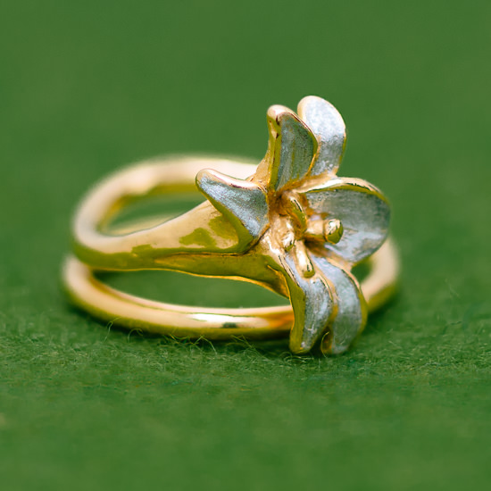 Lily ring Atelier Shinji Ginza