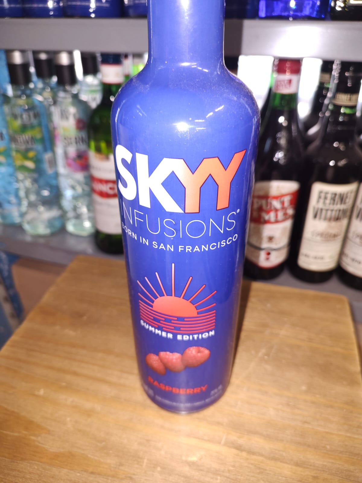 VODKA SKYY RASPBERRY X 750 ML Atención 24hs
