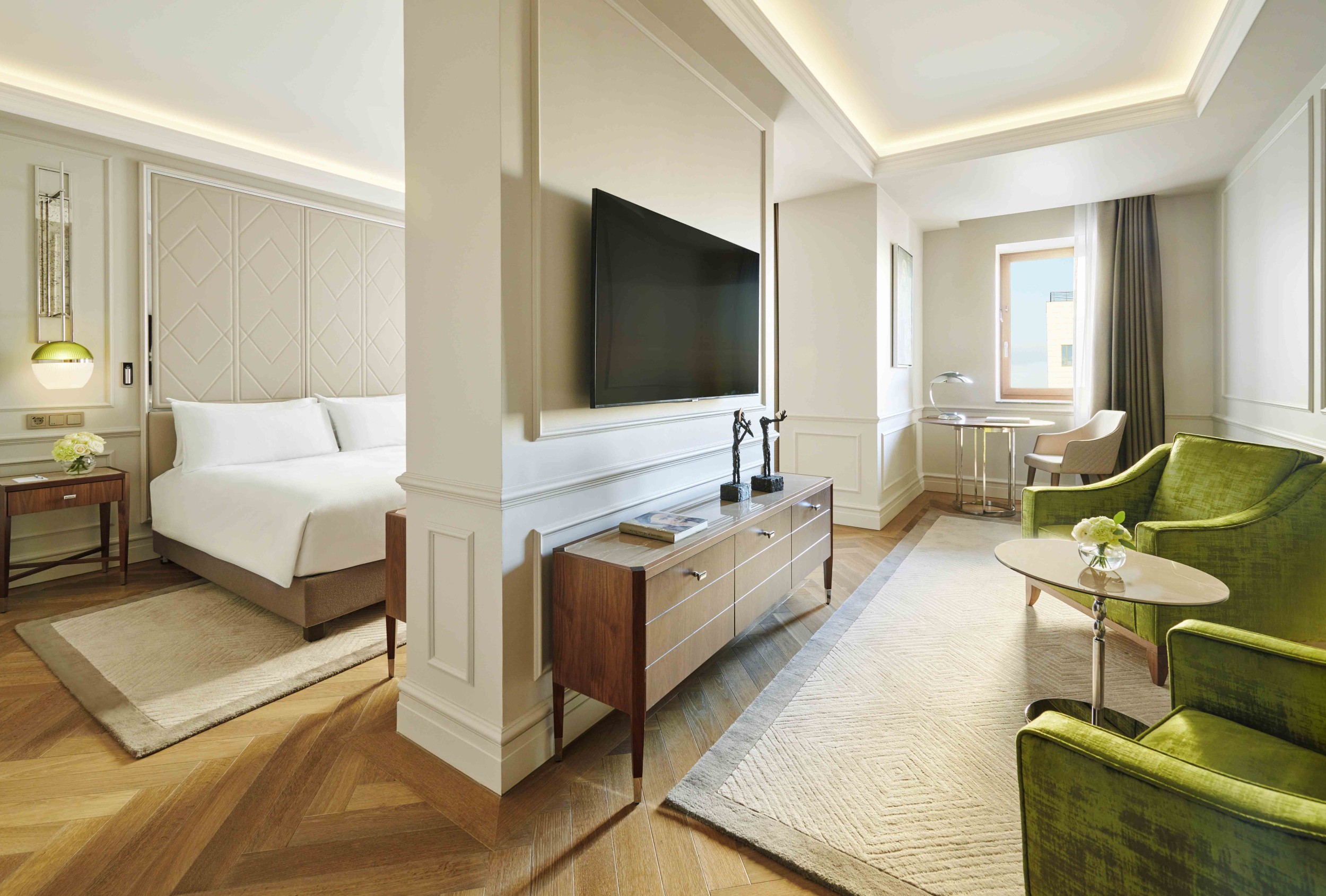 King Junior Suite InterContinental Athenee Palace