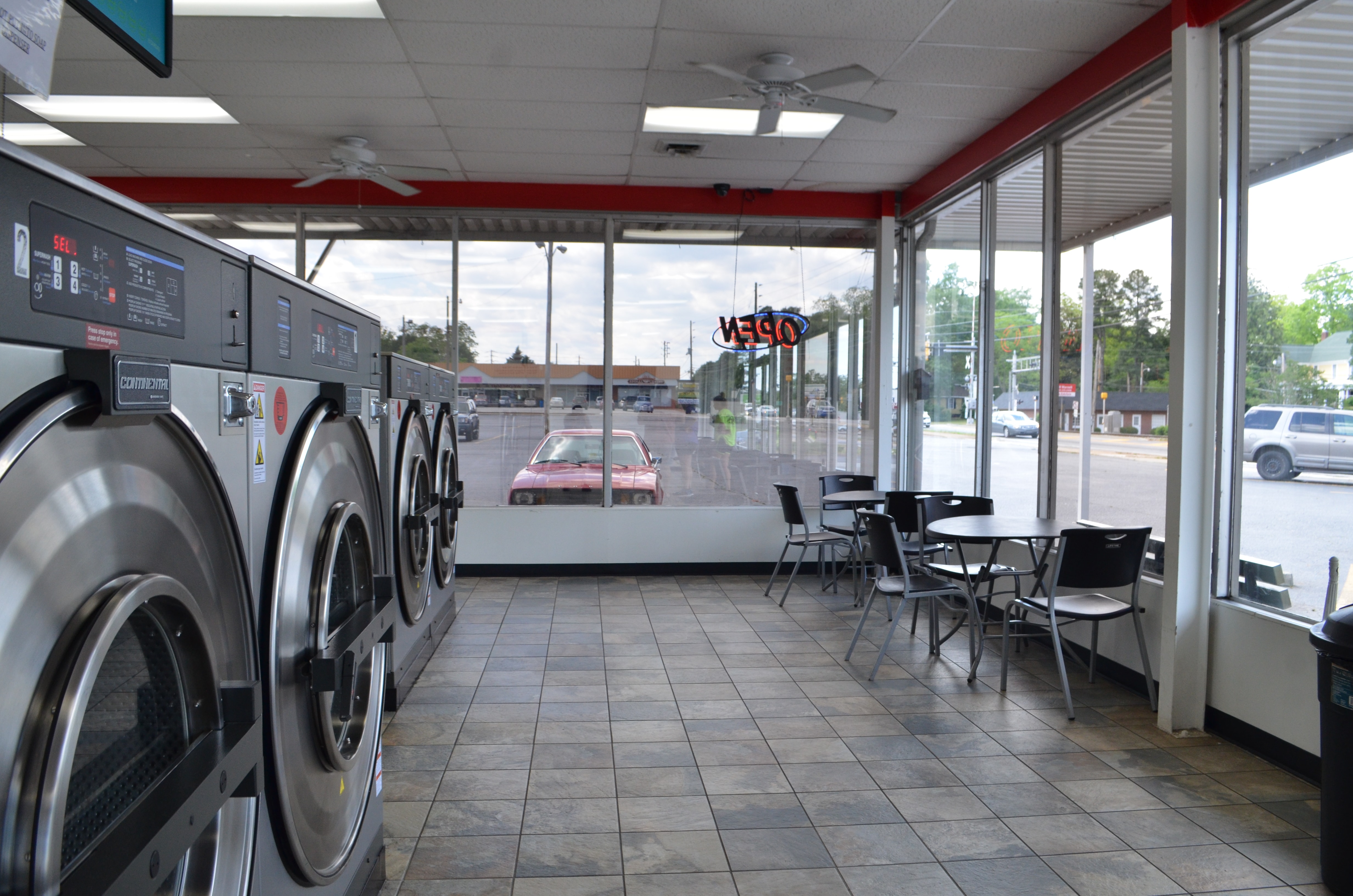 DSC_4166 Athens Commerce Laundromat
