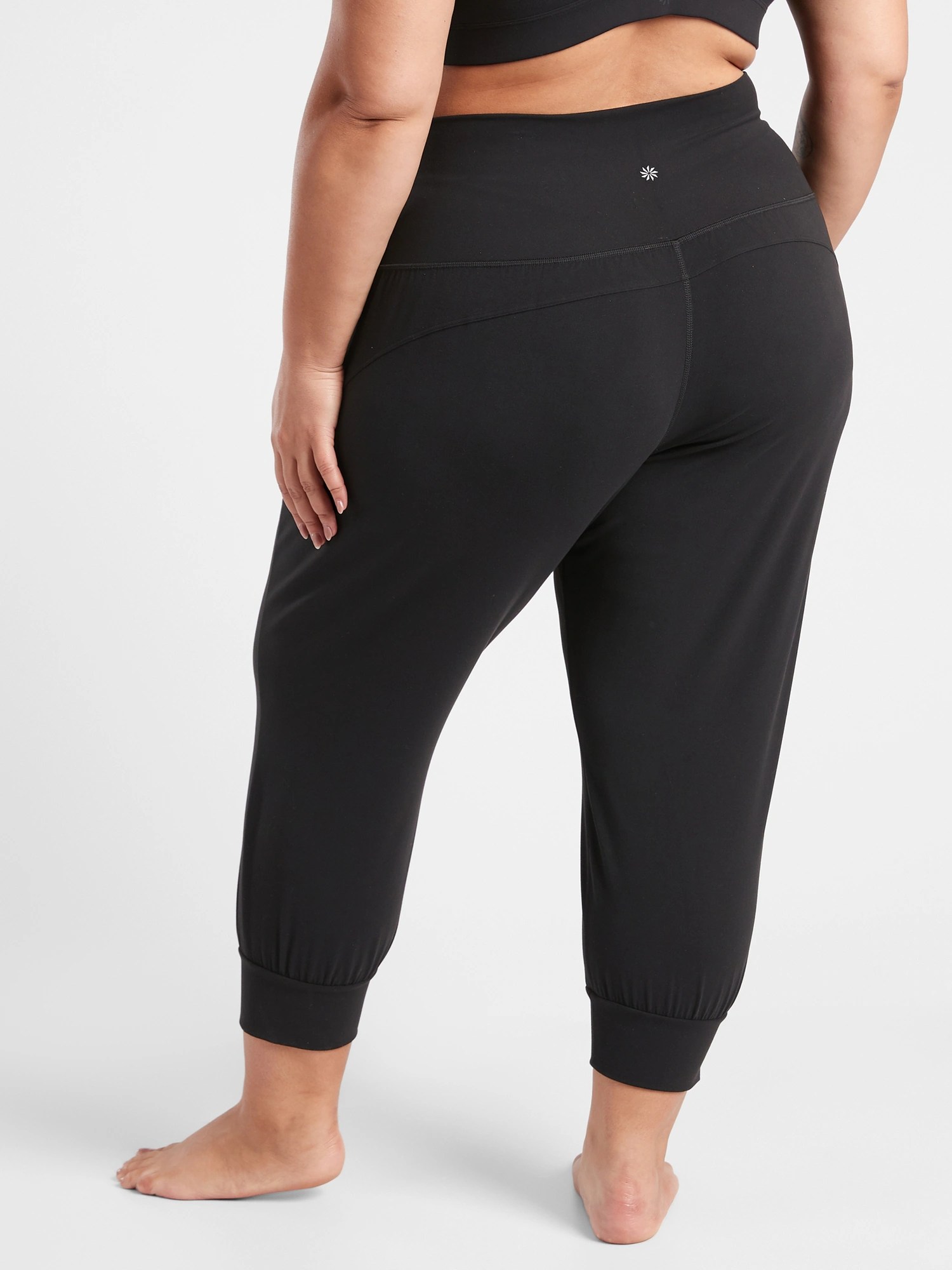 Salutation Crop Jogger Athleta