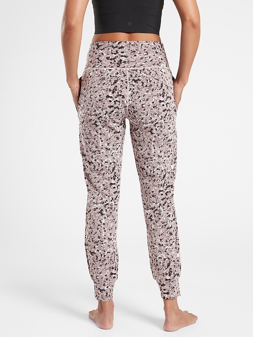 Salutation Textured Jogger Athleta