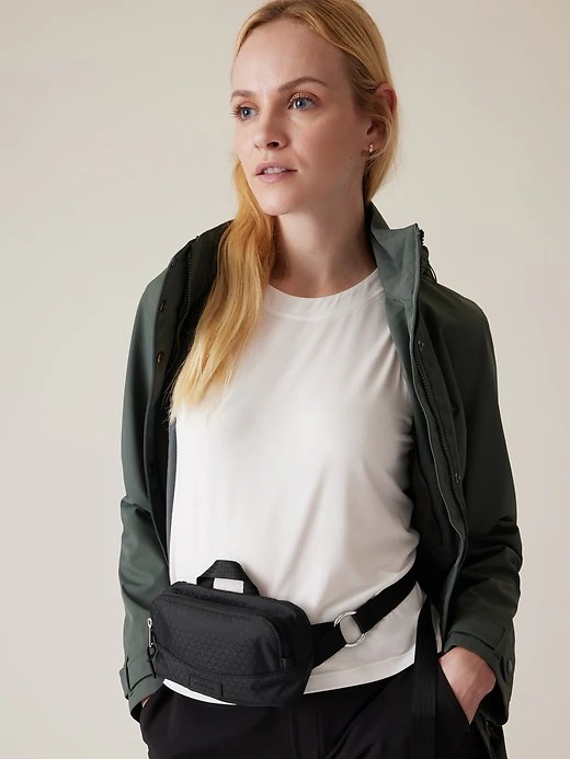 Excursion Crossbody Belt Bag Athleta