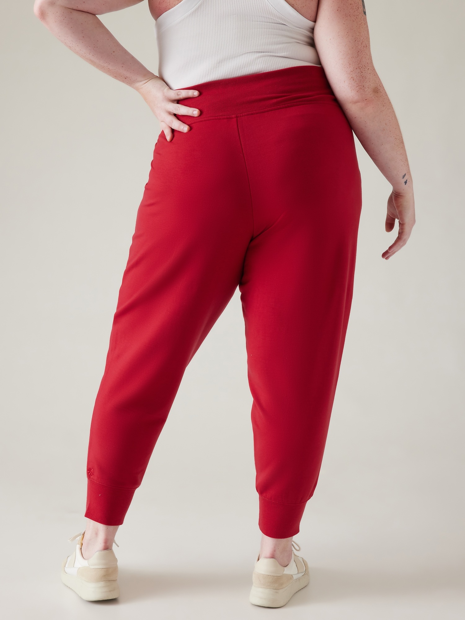 Coaster Luxe Jogger Athleta