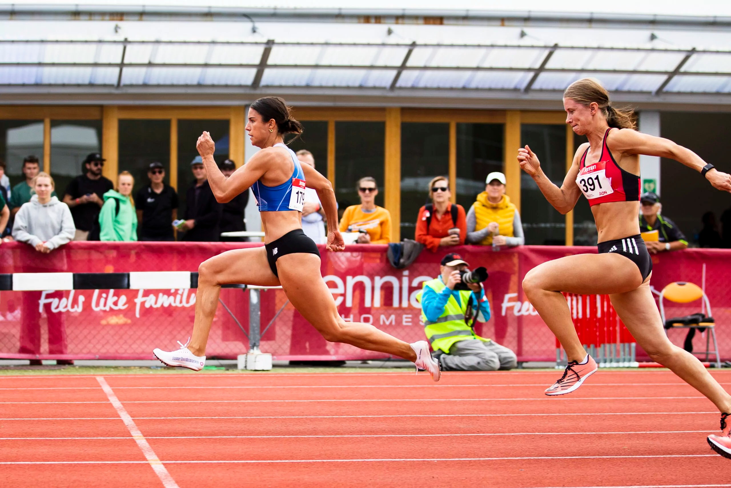 Zoe Hobbs sets dazzling Oceania 100m record in Wellington Athletics
