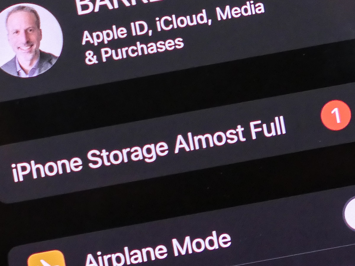 How to Save your iPhone when It Runs out of Storage At Home with Tech