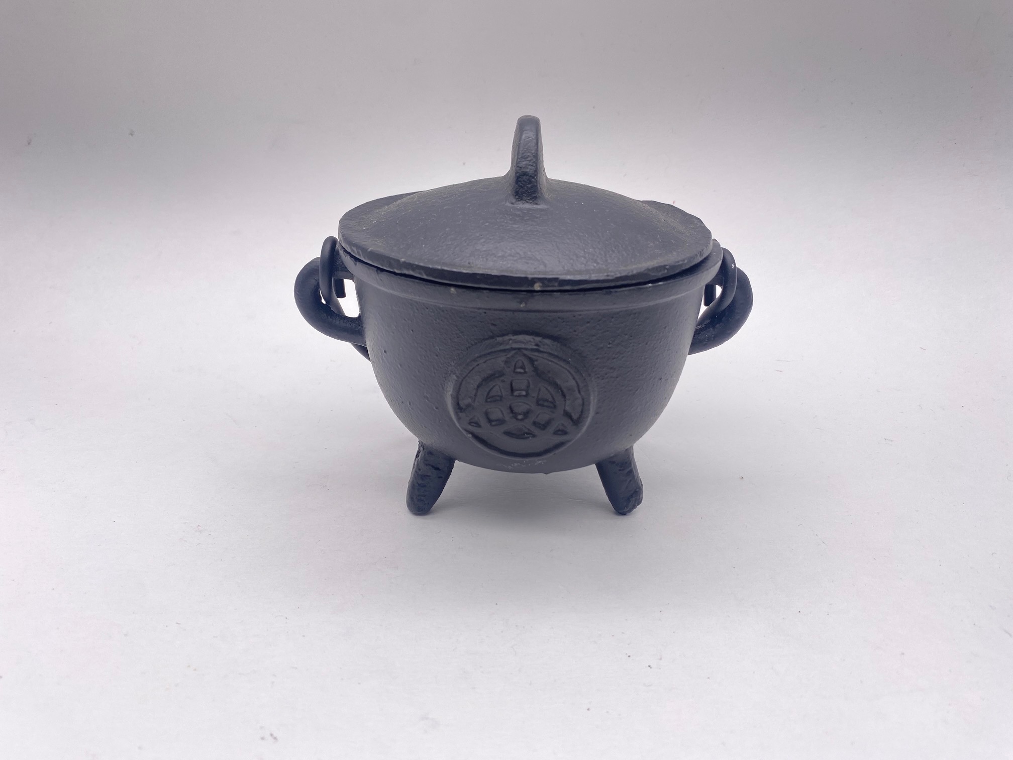Large Cauldron Black with Triquetra Design A Time for Karma
