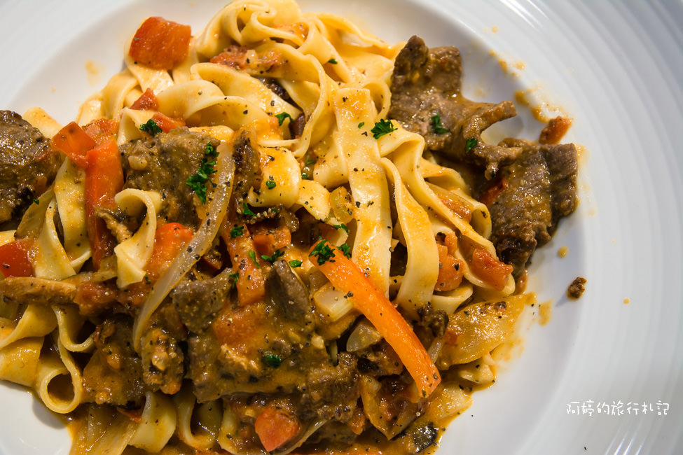 ｜高雄美食｜小義大利莊園餐廳，LITTLE ITALY（巨蛋店）