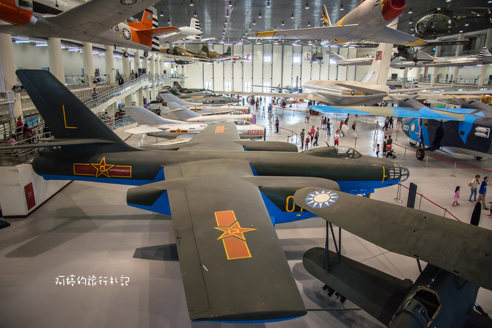 ｜高雄景點｜航空教育展示館，亞洲首座懸吊國寶級戰機展示館，41架軍戰機等著你