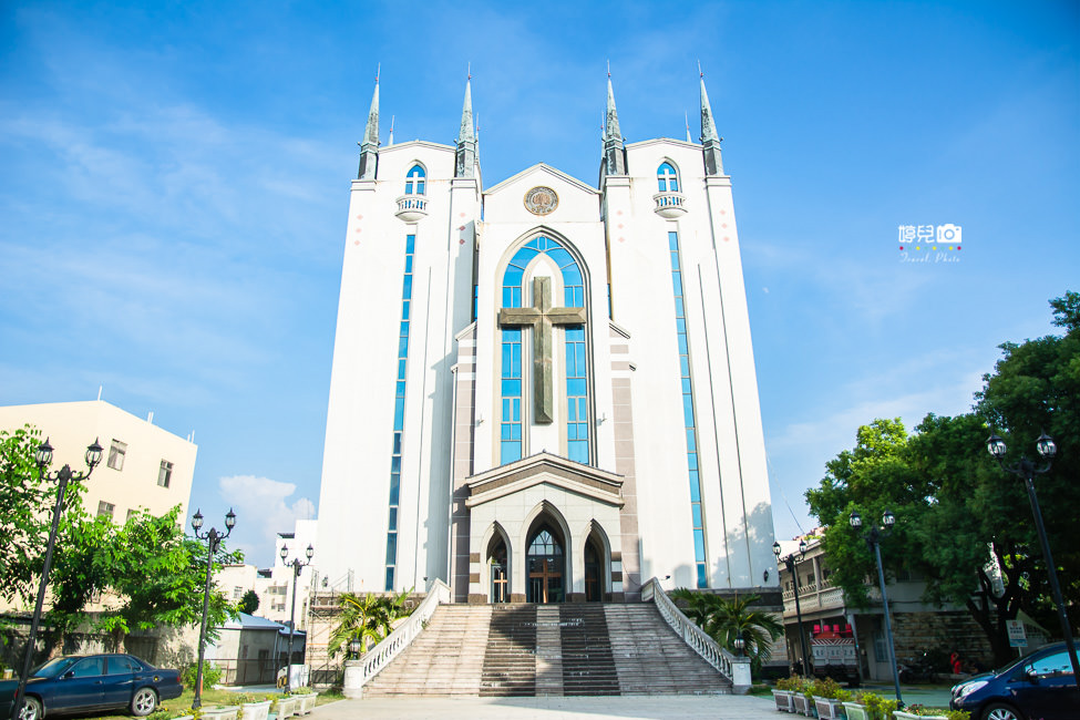 ｜高雄景點｜鳳山基督長老教會，隱藏在街道巷弄裡的城堡