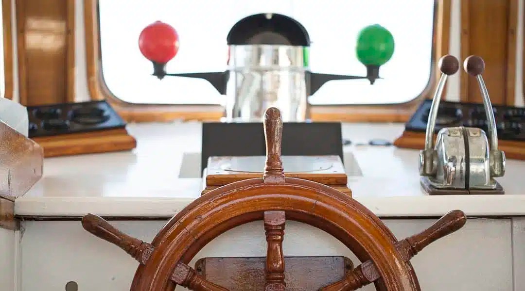 Yacht Charter COSMOS Rent the Luxury Boat for your Escape