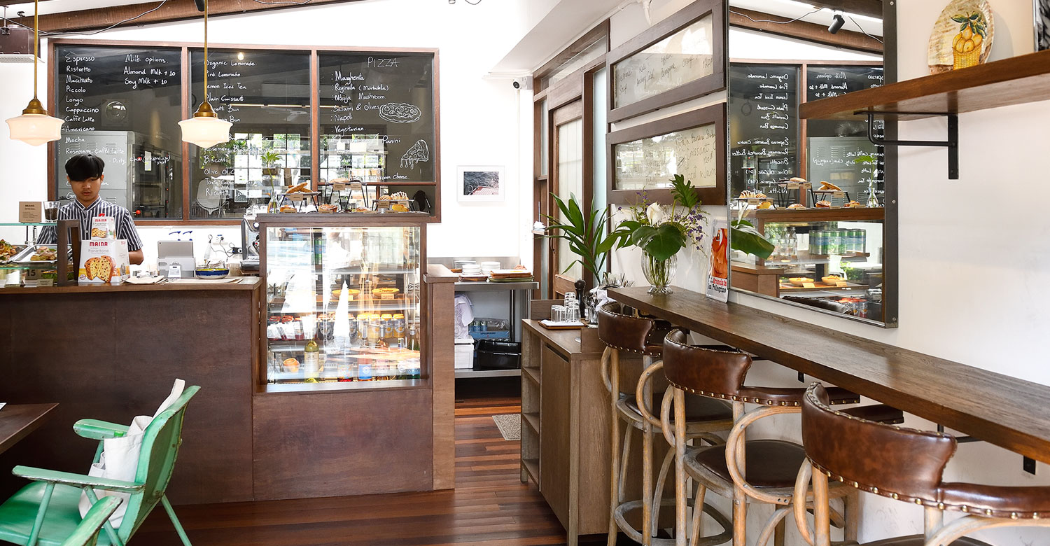 Caffè Olives คาเฟ่สไตล์ Cozy จากบ้านหลังเก่าอบอุ่นและร่มรื่น ย่าน