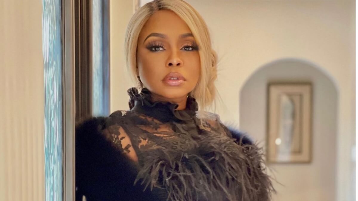 ‘She Doesn’t Look Like Herself’ Fans Say Phaedra Parks ‘Looks(028)