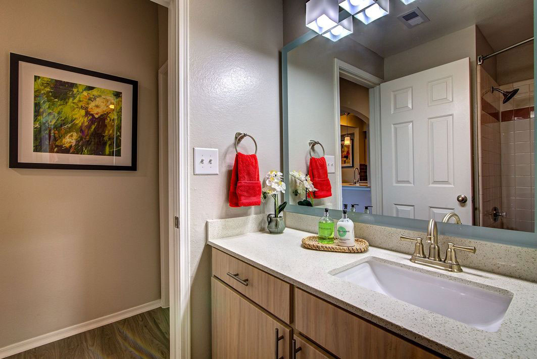 ESSENCE Atlantic Creek