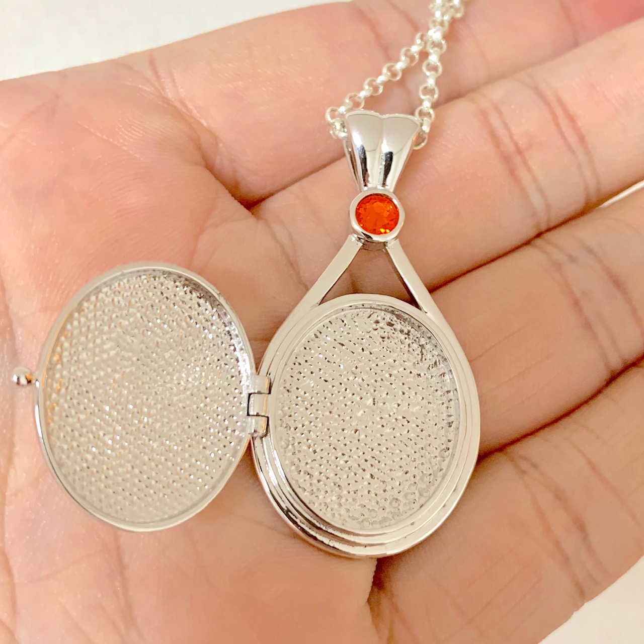 Mako Mermaids Necklace