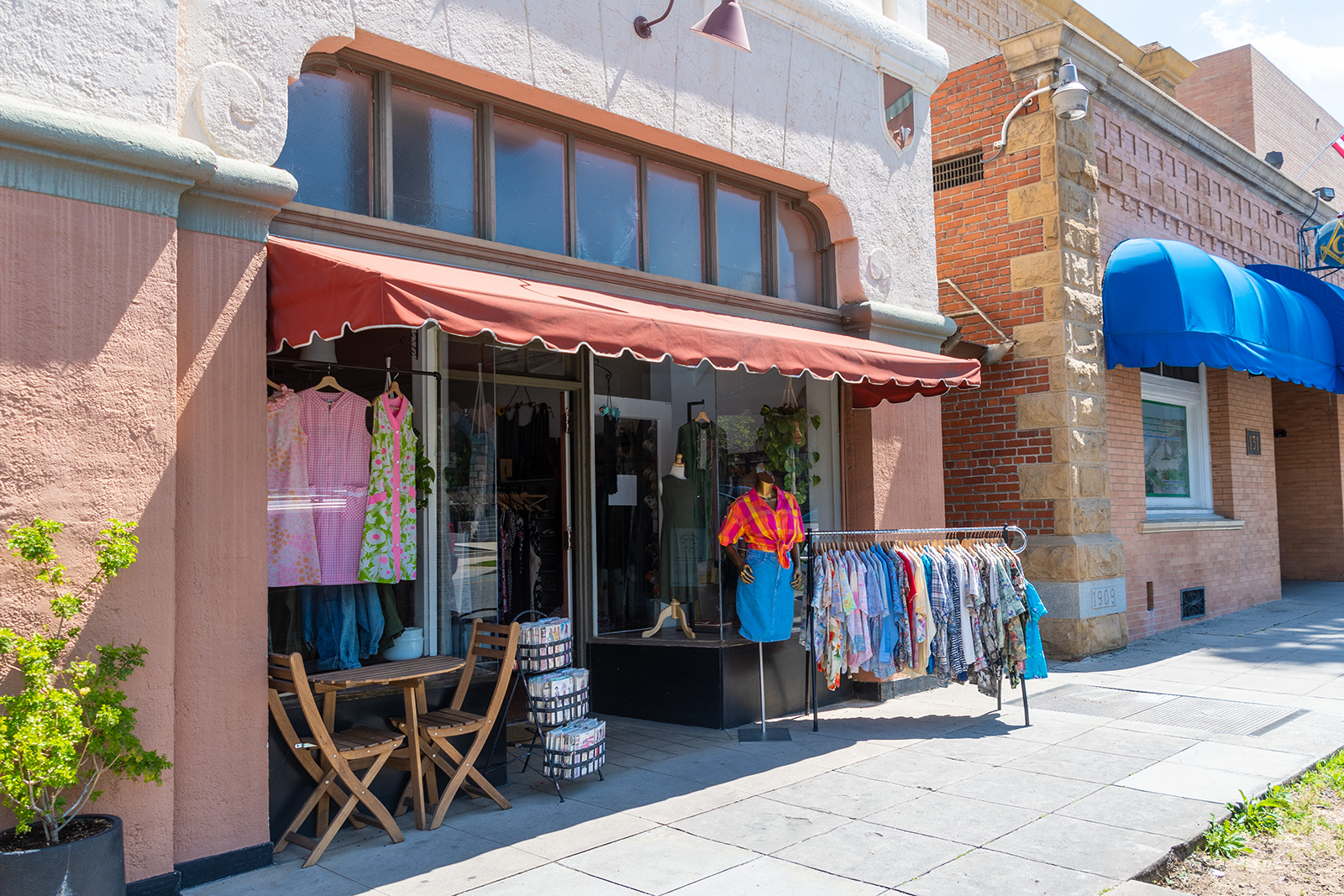 Redlands Vintage Shopping Guide Atomic Redhead