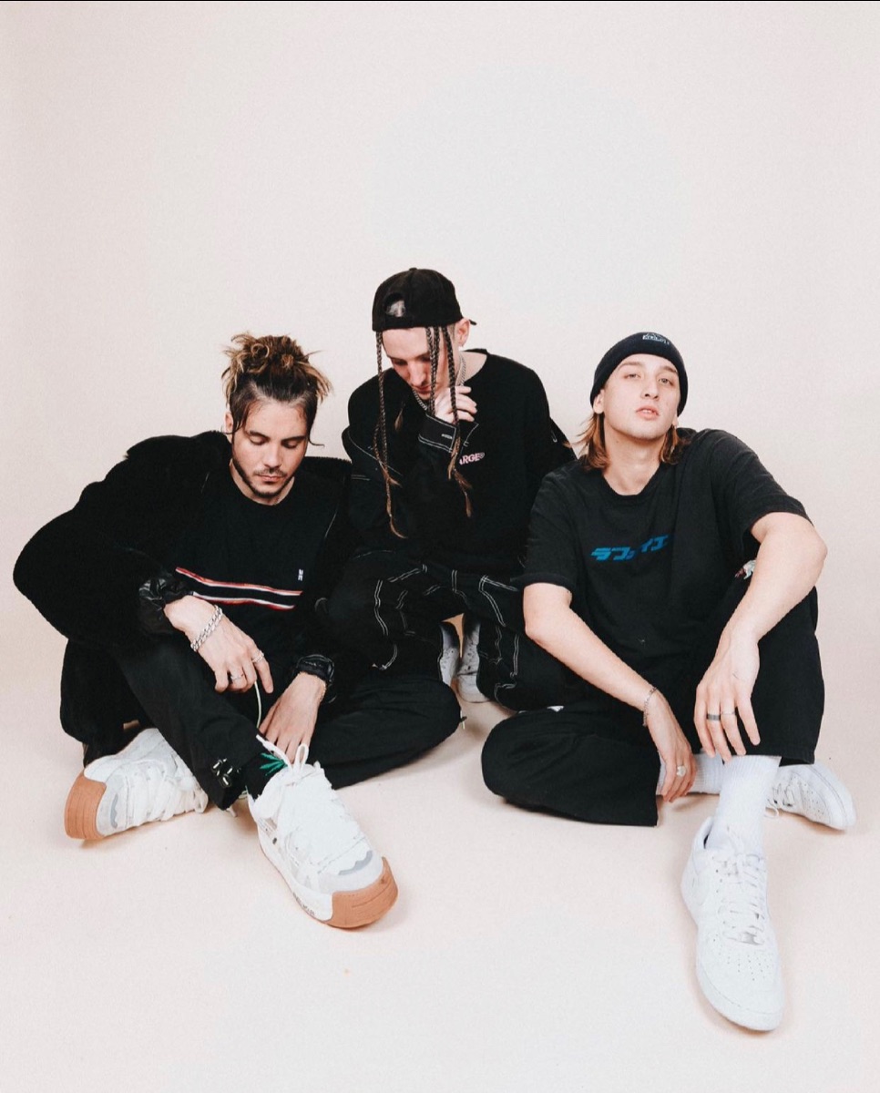 Chase Atlantic Announce North American Headline Tour Atom Splitter