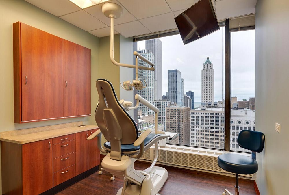 General Dentist in Downtown Chicago Dental Services in 60602 Best Dentists in Downtown