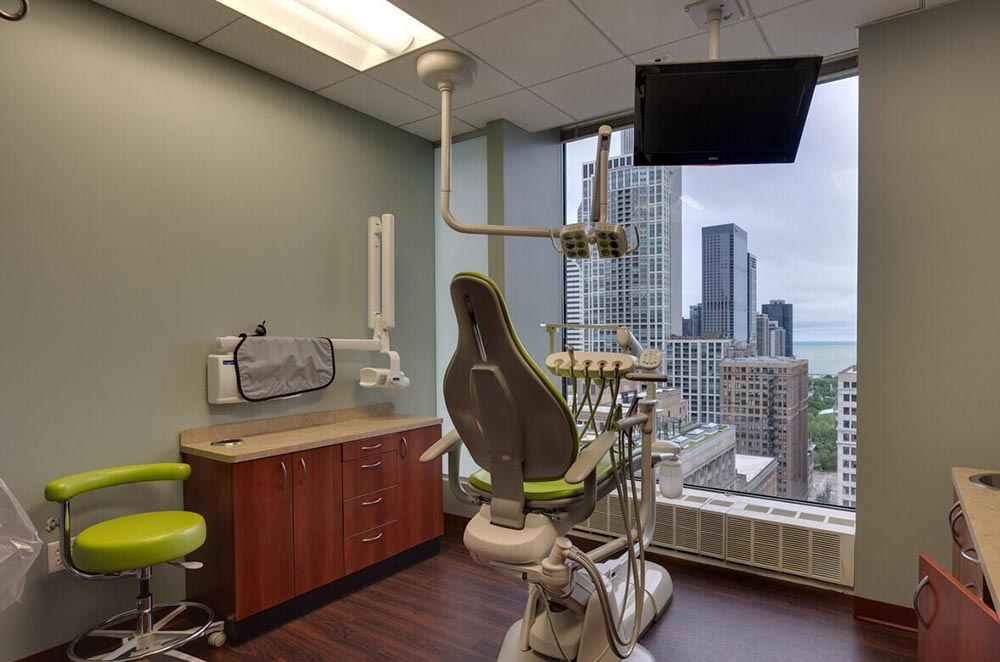 General Dentist in Downtown Chicago Dental Services in 60602 Best