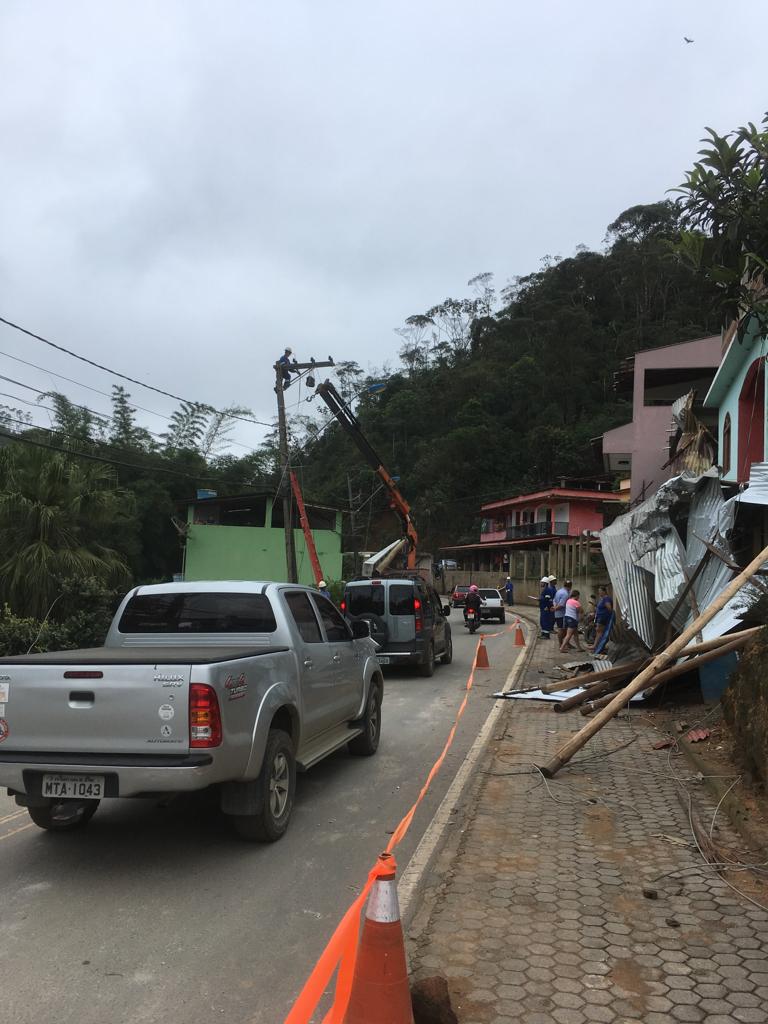 Moradores culpam EDP Escelsa pela falta de energia em Baixo GuanduES