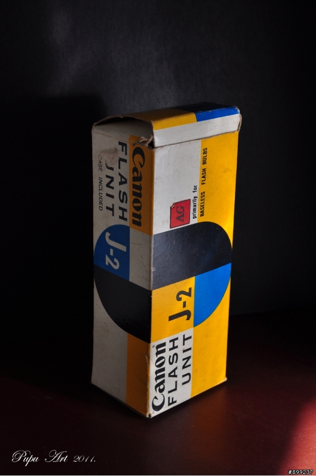 QL17 生於1965年 同場現映 canon flash unit J2 古董閃燈 新增照片
