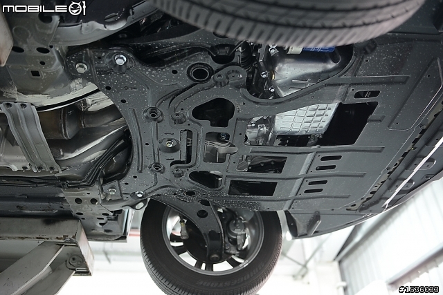 U6車底照 Mobile01