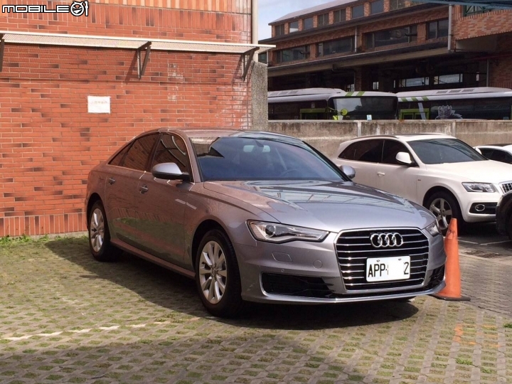 Audi A6 sedan 35TFSI 簡易開箱 Mobile01
