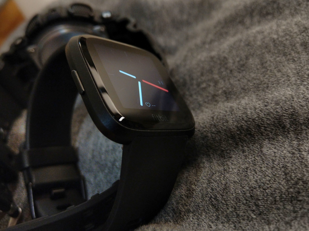 fitbit versa 開箱